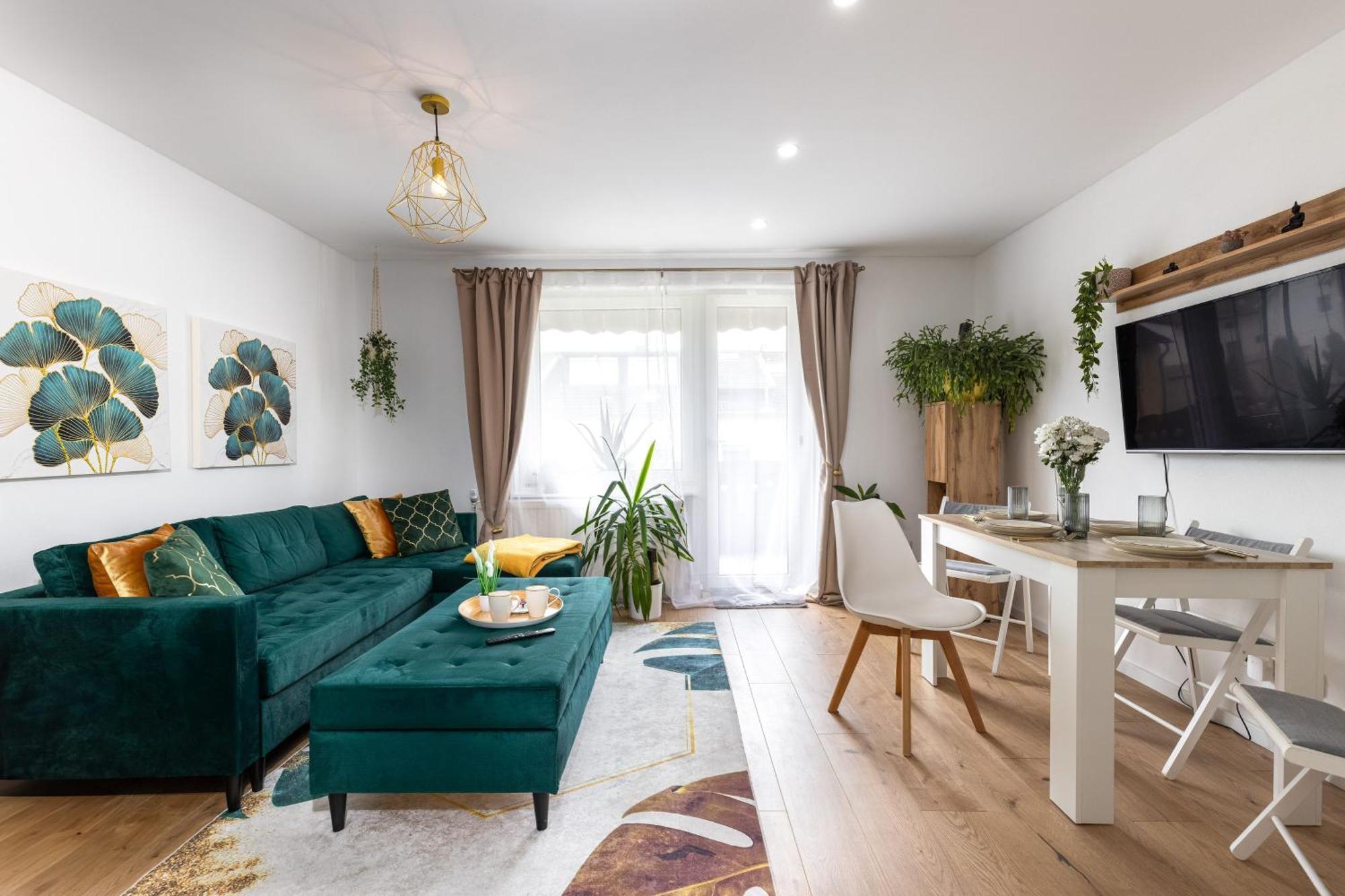 Schoenes, Modernes Apartment Mit Zwei Schlafzimmern - Zentral Mit Balkon Fuer 6 Personen مونتابور المظهر الخارجي الصورة