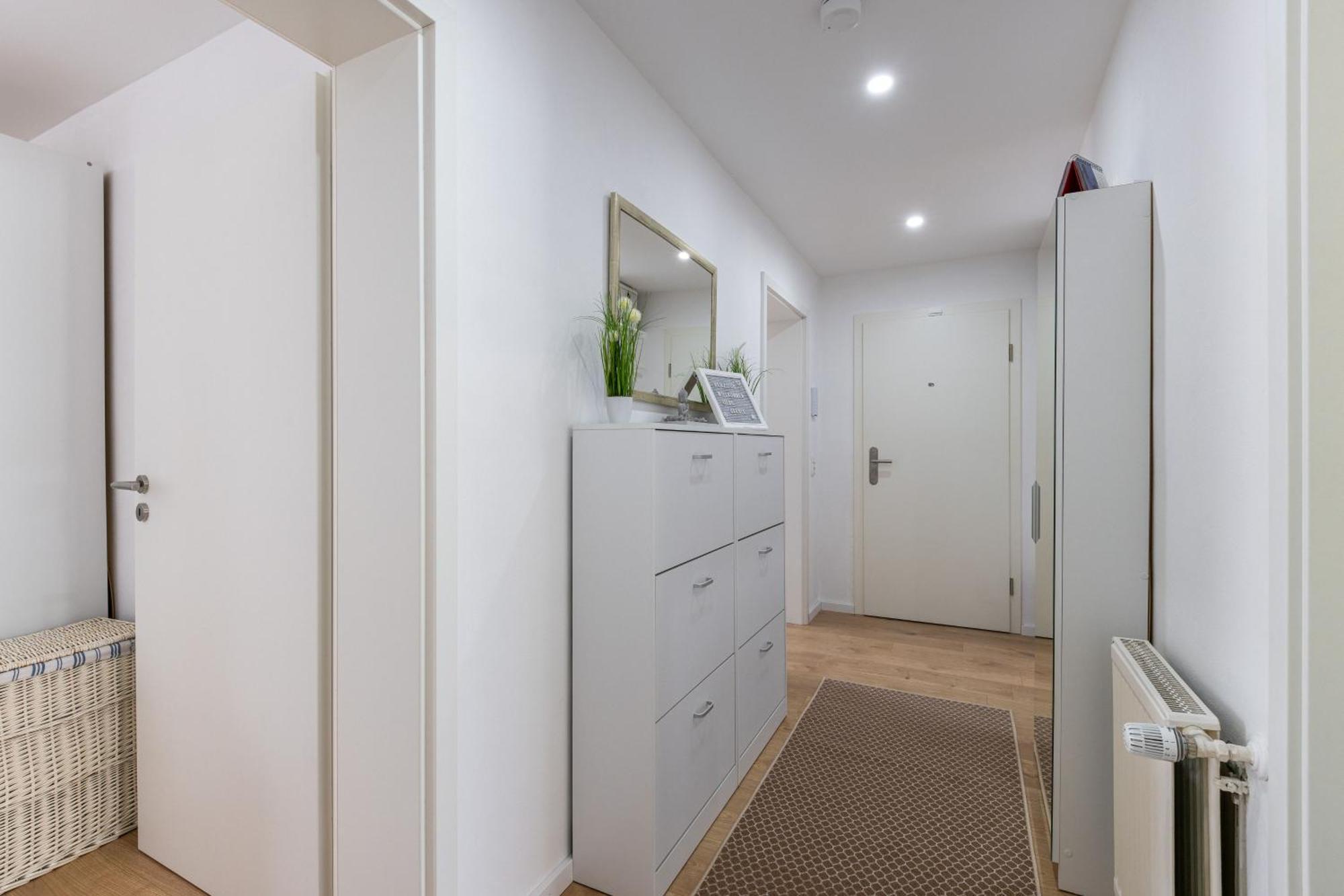Schoenes, Modernes Apartment Mit Zwei Schlafzimmern - Zentral Mit Balkon Fuer 6 Personen مونتابور المظهر الخارجي الصورة